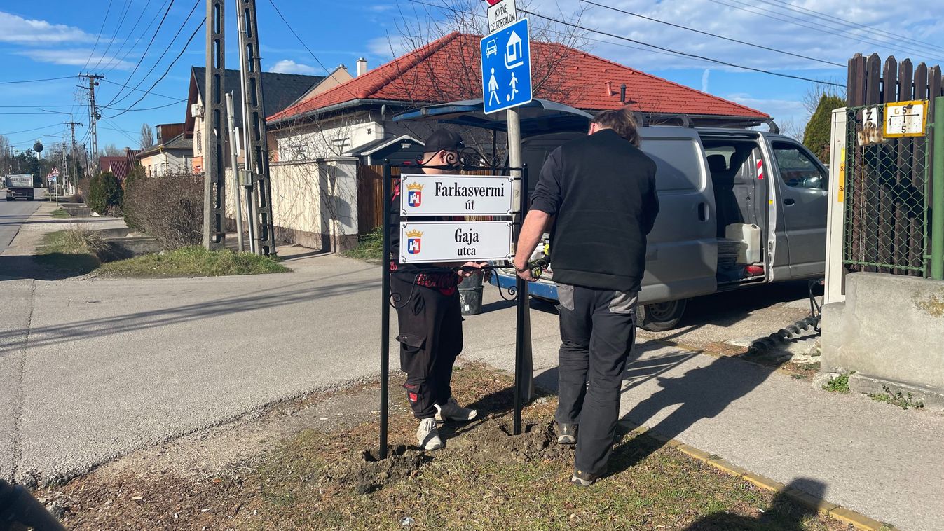 FEOL Új táblák jelölik az utcákat Feketehegy Szárazréten