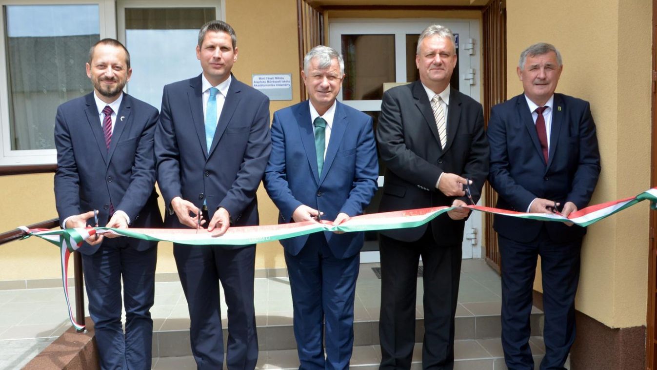 Méltóbb környezetben folytatódik az oktatás a móri zeneiskolában