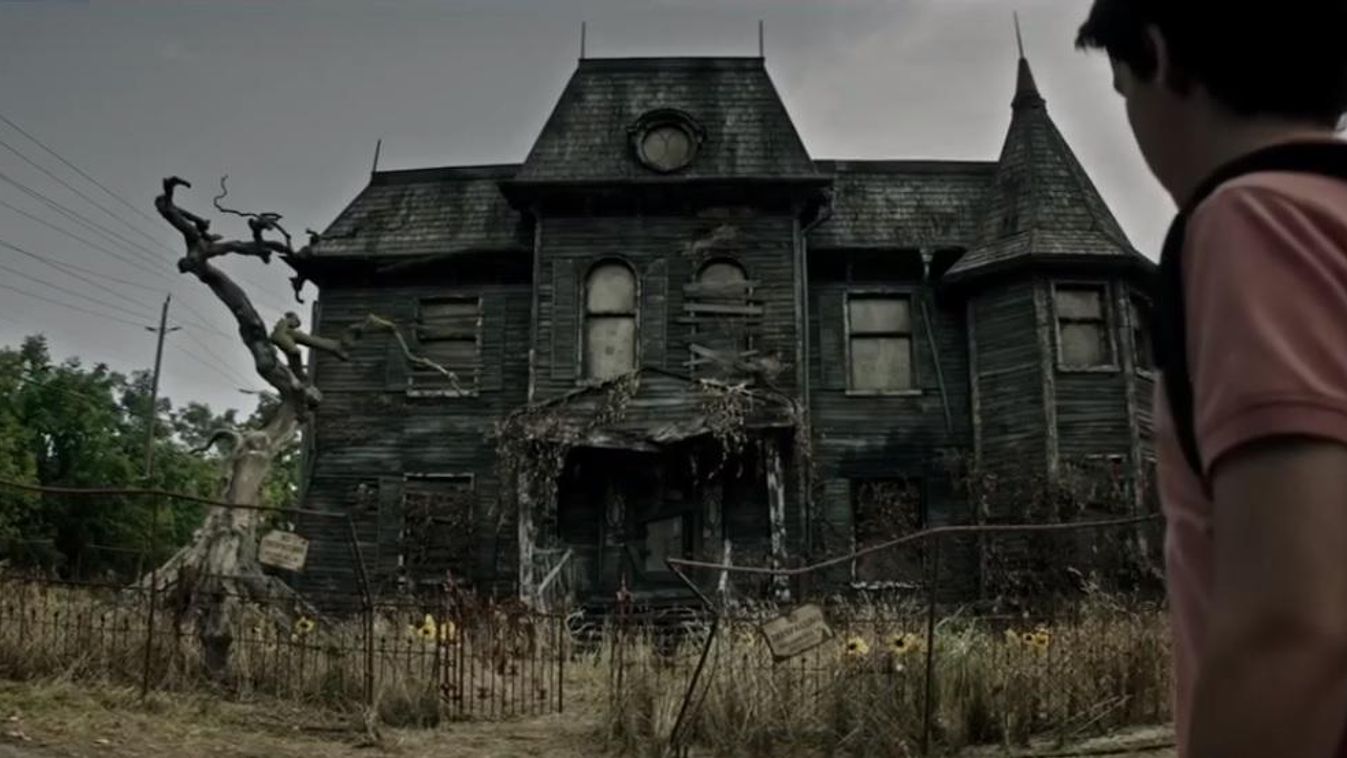 A sötétség legmélyén – Kritika az AZ című filmről