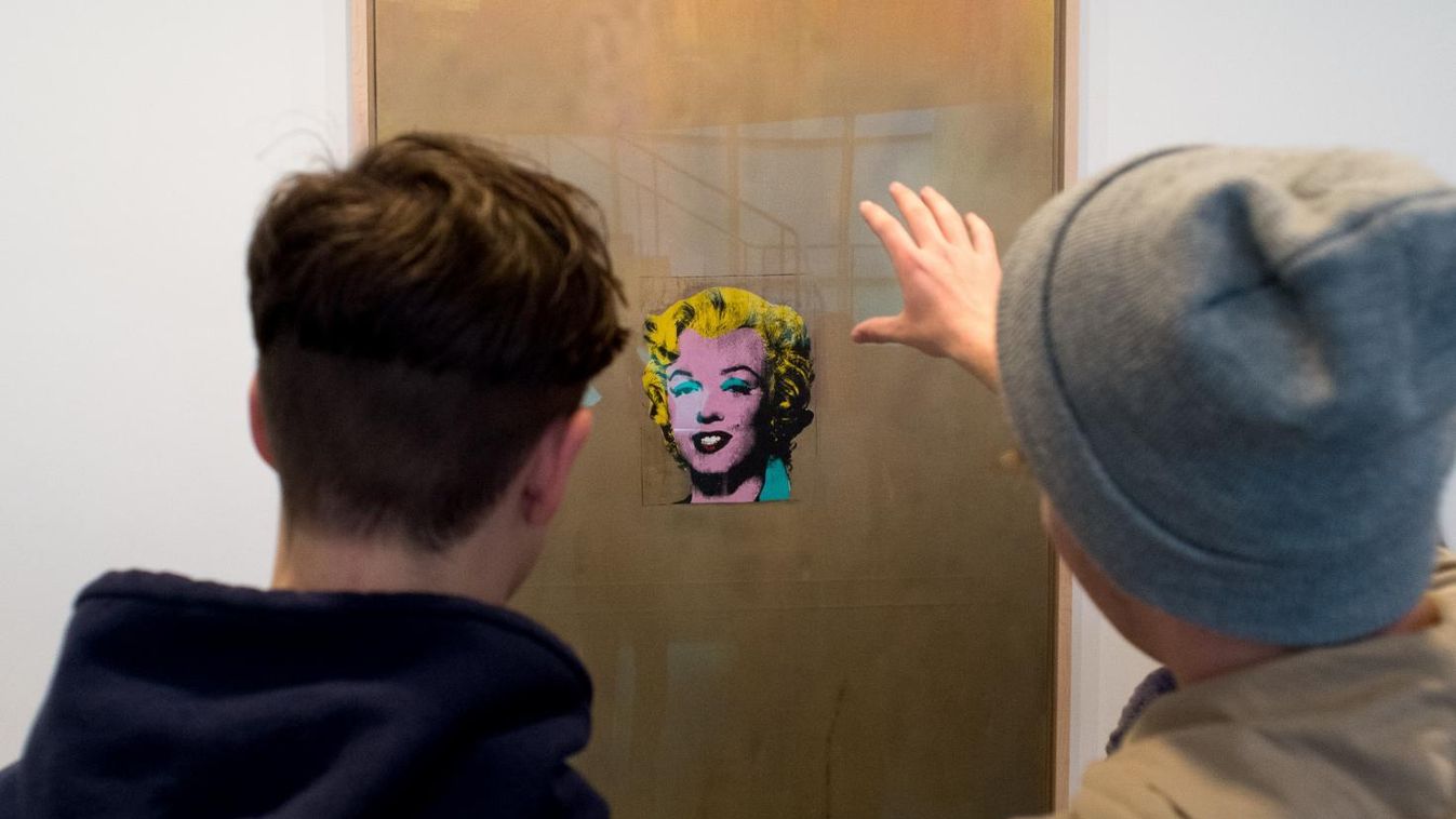 Ismét eladó Marilyn Monroe imakönyve
