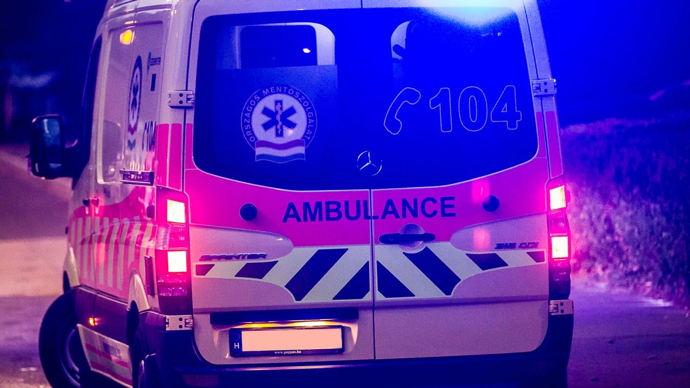 Két autó karambolozott a 62-esen Perkátánál