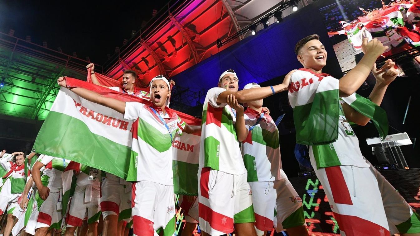 Száz érmet, közte 49 aranyat nyert a magyar csapat