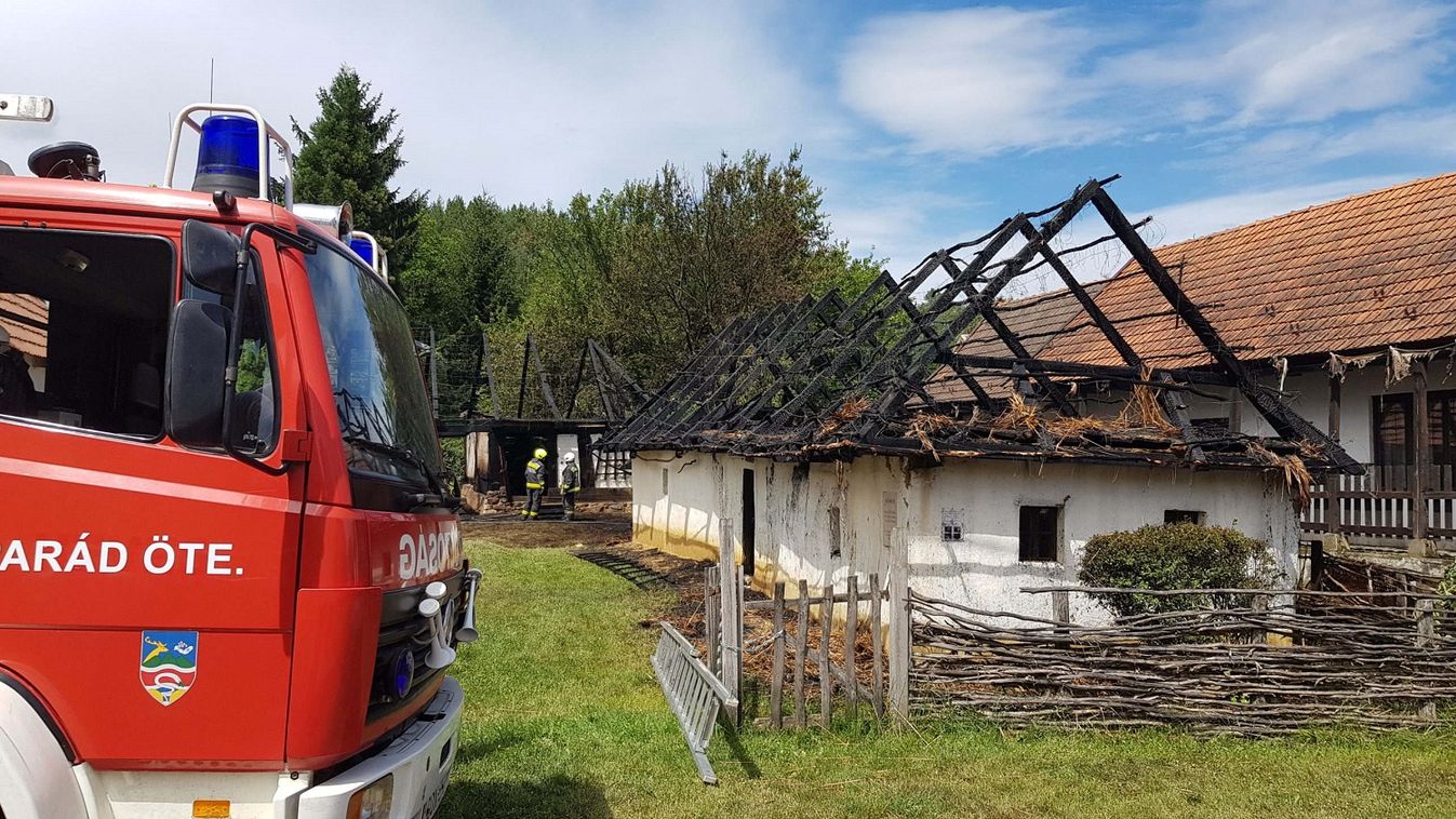 Leégett a kétszáz éves Palóc ház Parádon