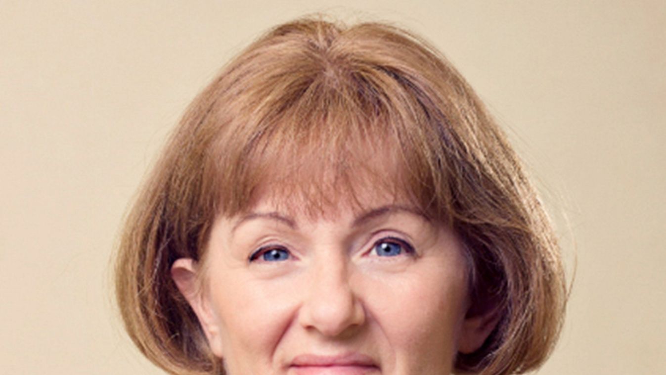 Antal Judit megkerülte Istenért a világot