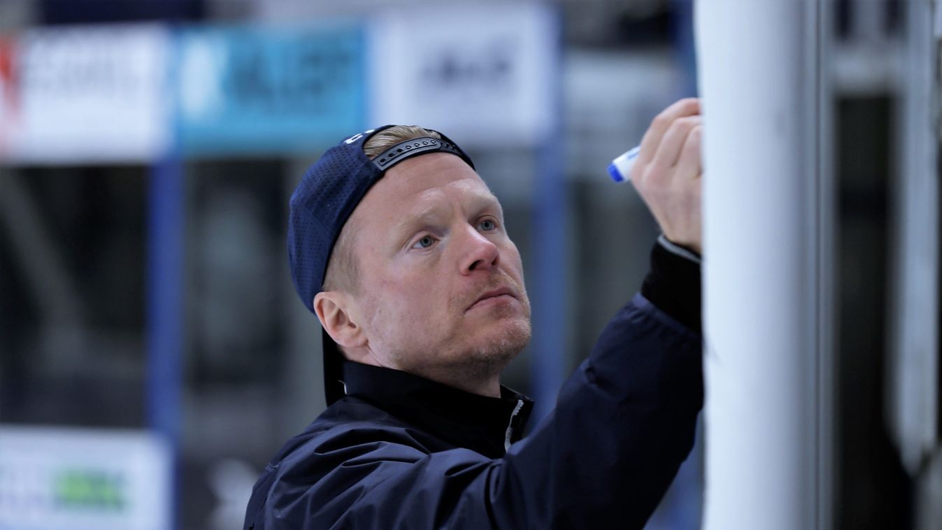 Antti Karhula betartja ígéretét, ha rájátszásba jut a csapata
