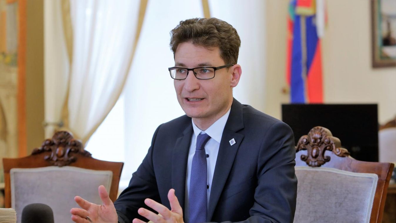 Újabb szigorítások lépnek életbe a hétvégén Székesfehérváron