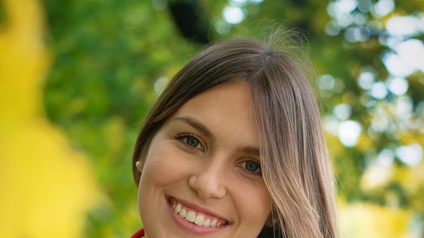 Karácsonykor is a konyhában szorgoskodik gárdonyi Tündérszépünk, Dettre Anna