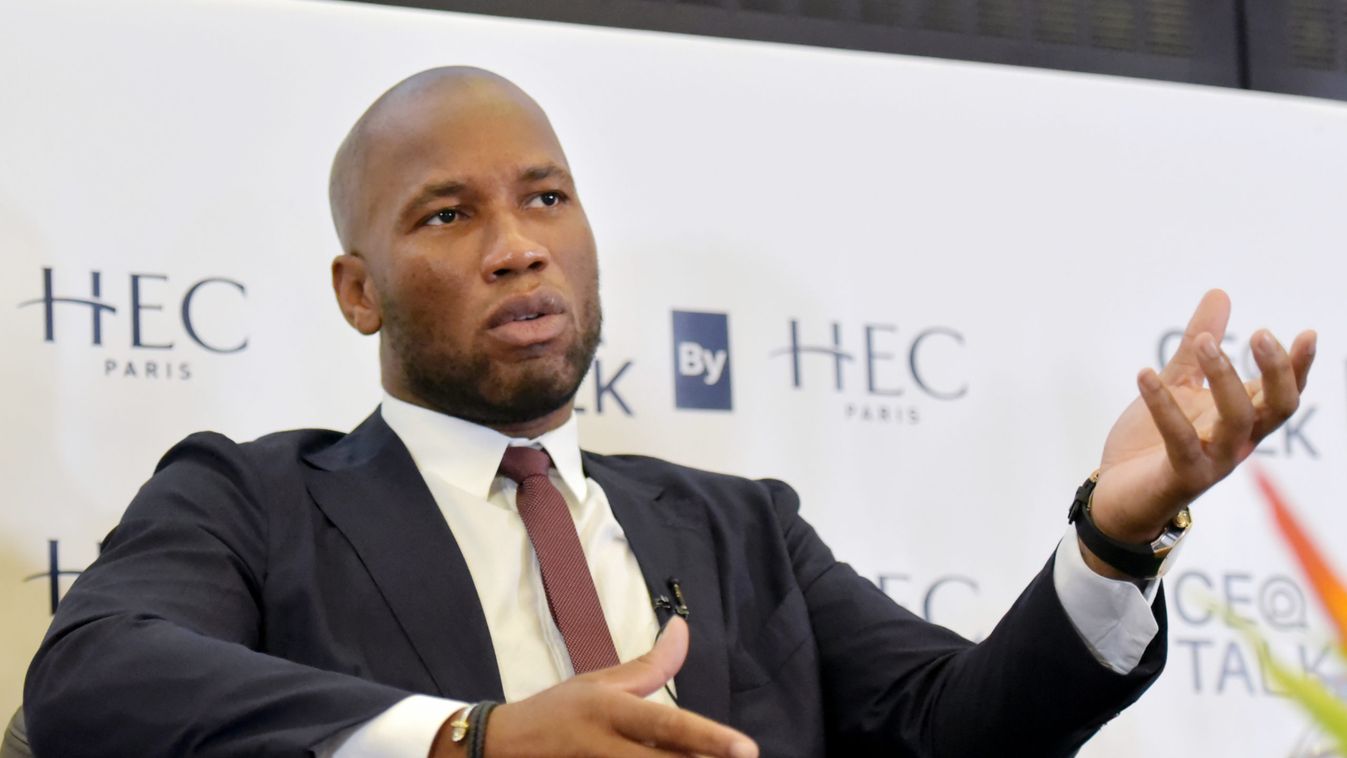 Futballelnöki posztra hajt Drogba