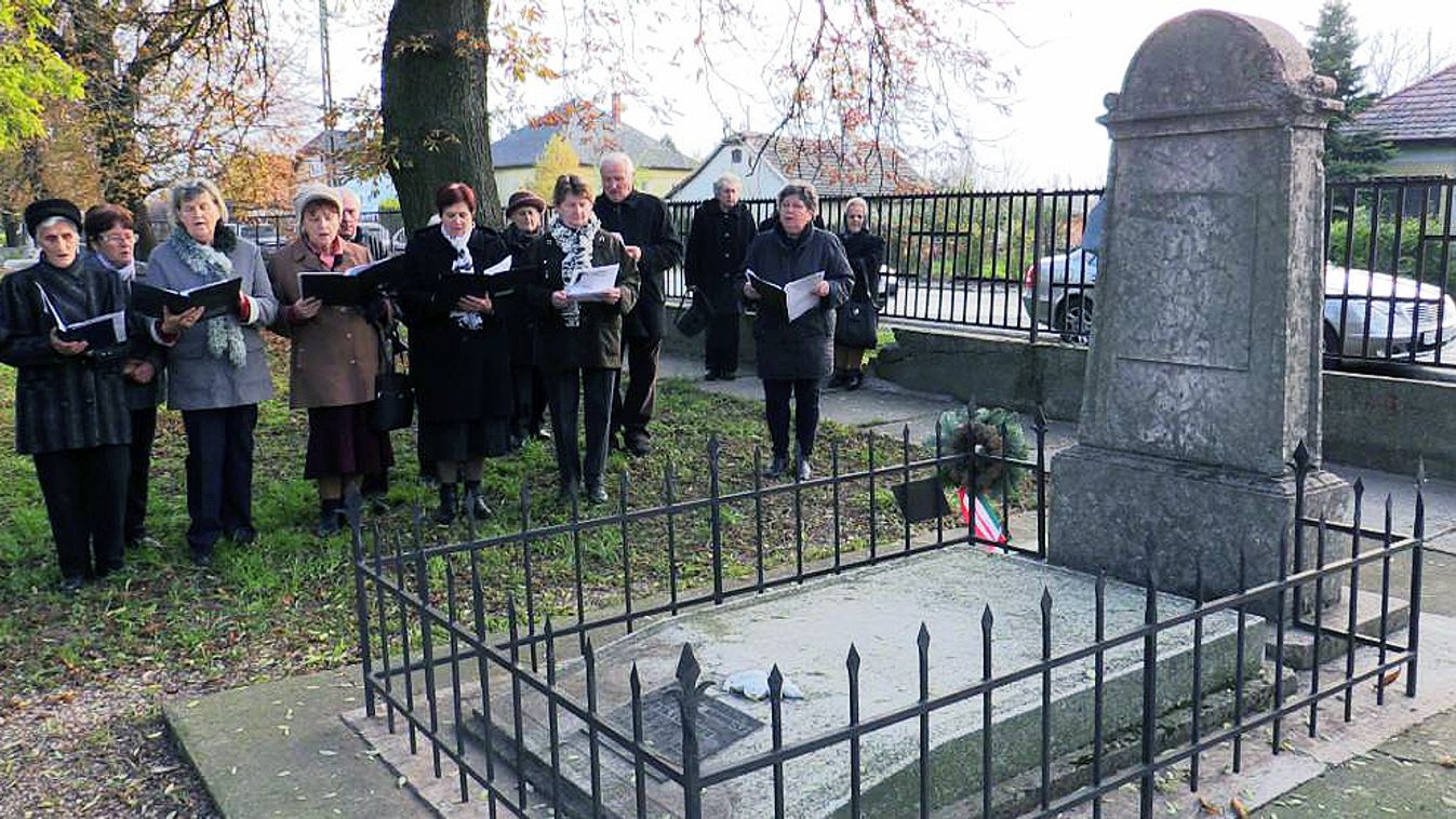 A káloziak a mai napig ápolják a bányászhimnusz szerzőjének emlékét