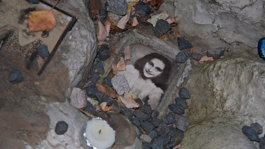 FEOL – Kiderült, ki árulhatta el a náciknak, hol rejtőzik Anne Frank és családja