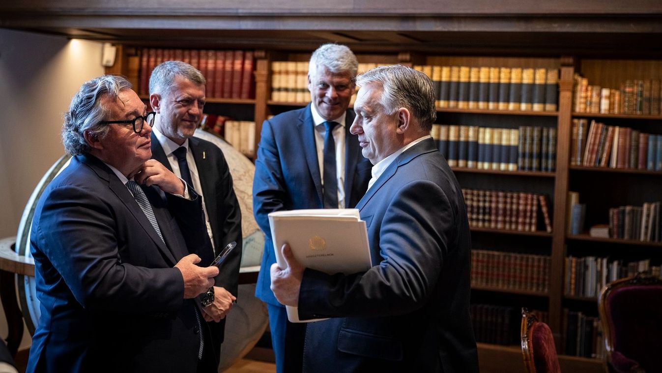 Orbán Viktor a Hungexpo tulajdonosával és vezetőjével tárgyalt