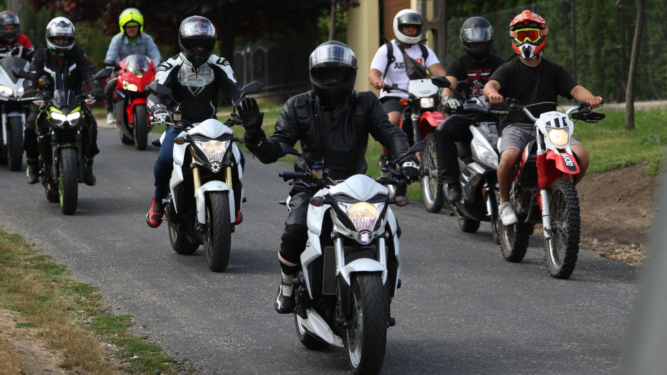 Főzőverseny, kincsek, motorosfelvonulás – Dégen is falunapoztak (galéria, videó)