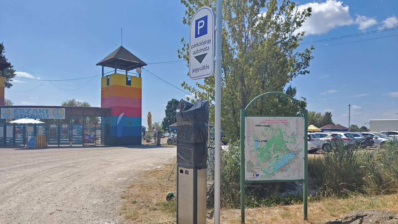 Fizetős parkolás Velencén: pénztárca kérdése