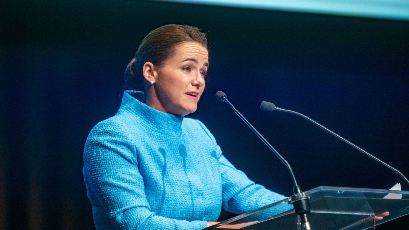 "A jövőnk múlik azon, kitartunk-e a család mellett" - Kopp Máriát idézte Novák Katalin