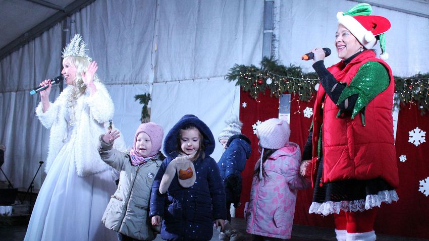 FEOL – Mézeskalács-házikó pályázat és mézessütemény-sütő verseny a szabadbattyáni falukarácsonyon