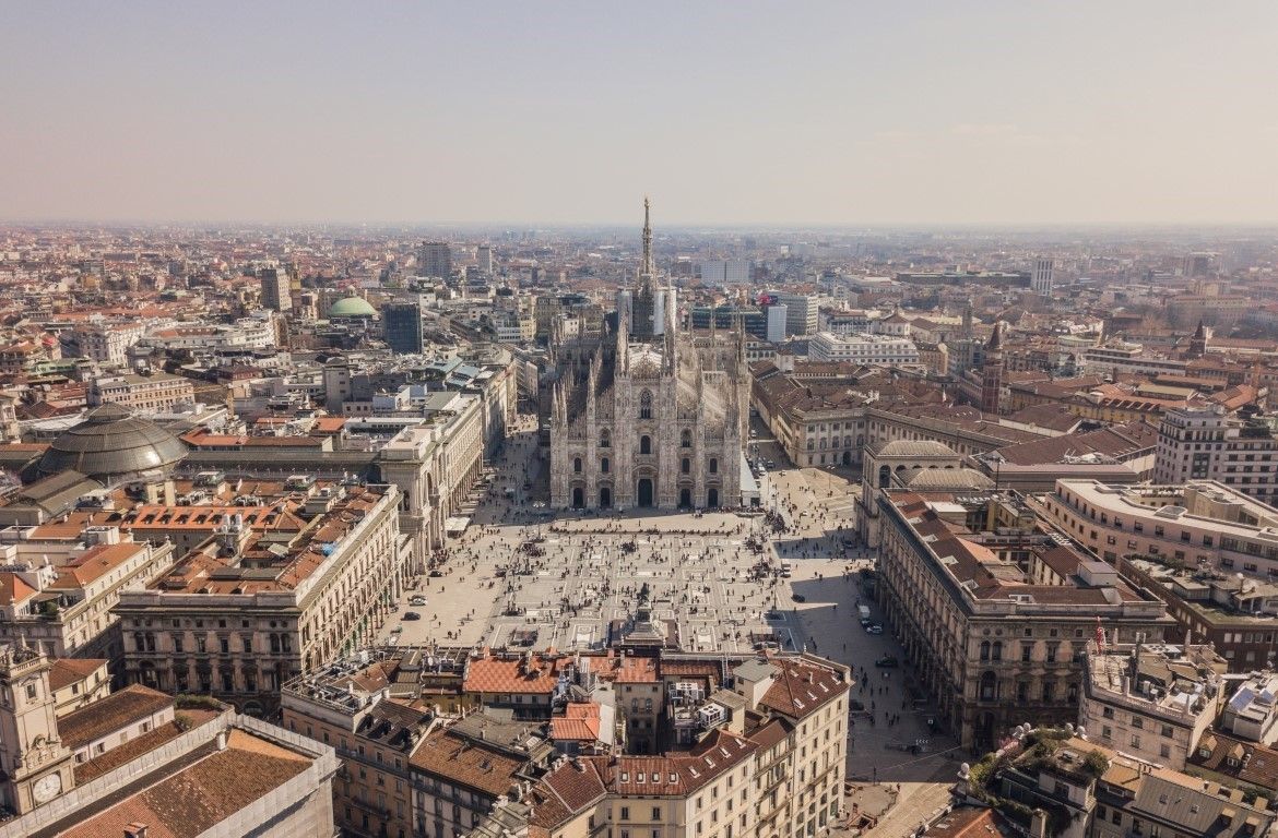 Aerial view of Duomo di Milano