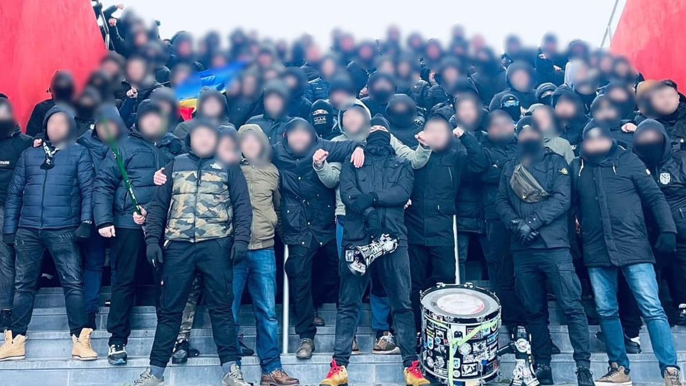 Szurkolói magyarellenes rigmusai miatt a Craiova megbüntette magát