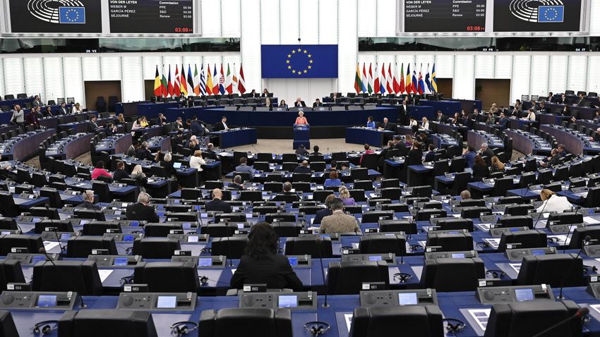 The European Parliament voted for the resolution on Hungary