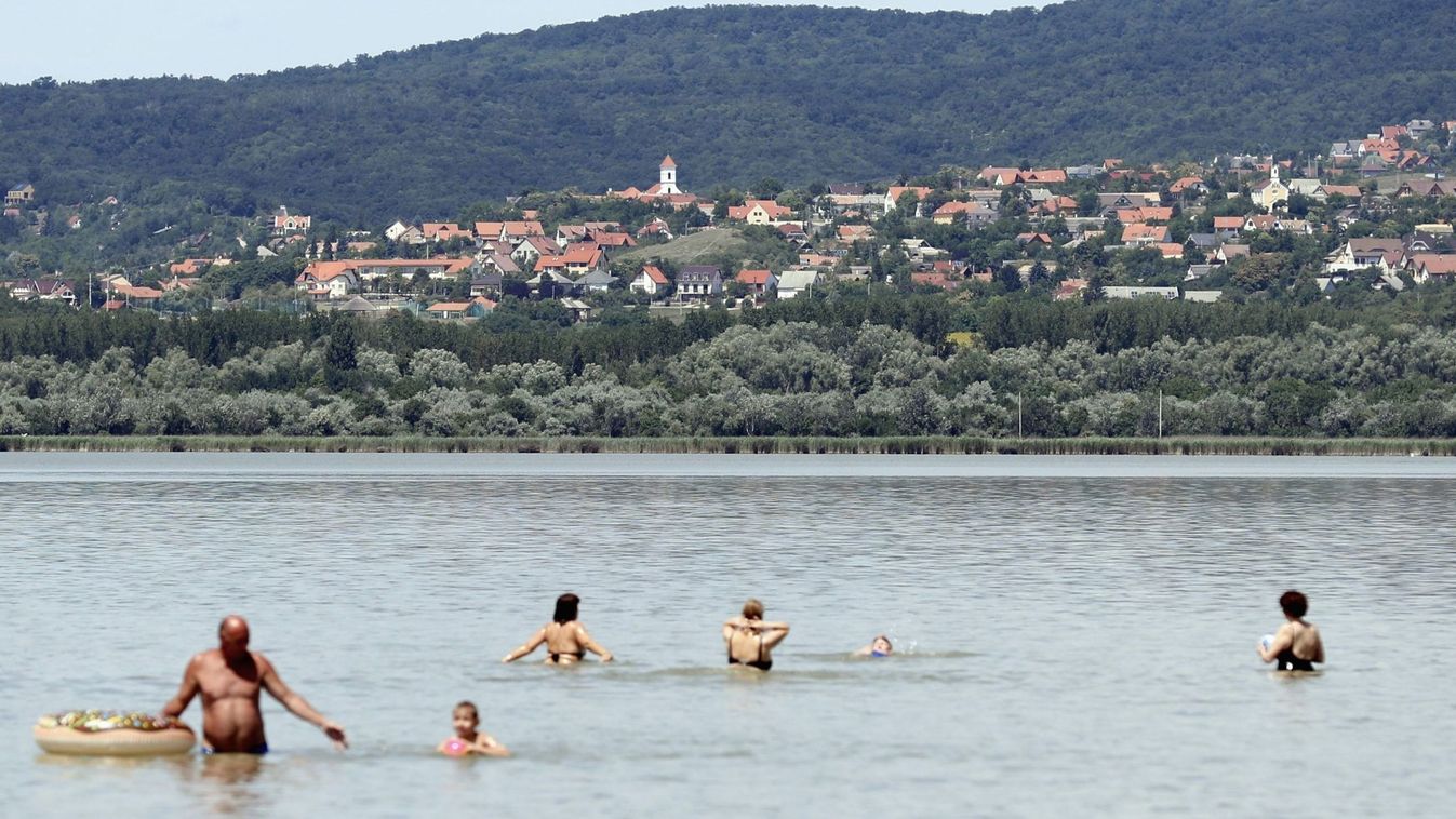 Fürdésre alkalmas a víz a Velencei-tóban