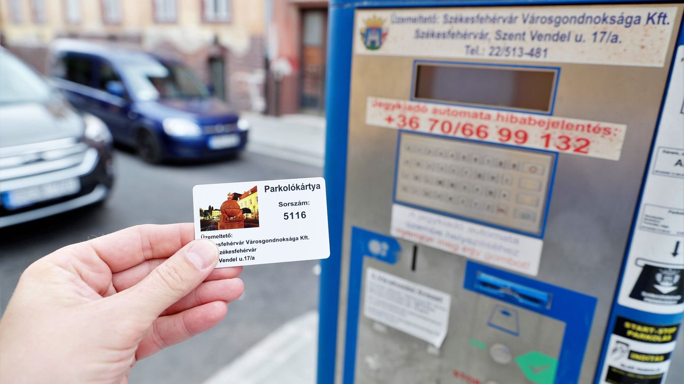 Díjmentes lesz a parkolás Székesfehérváron