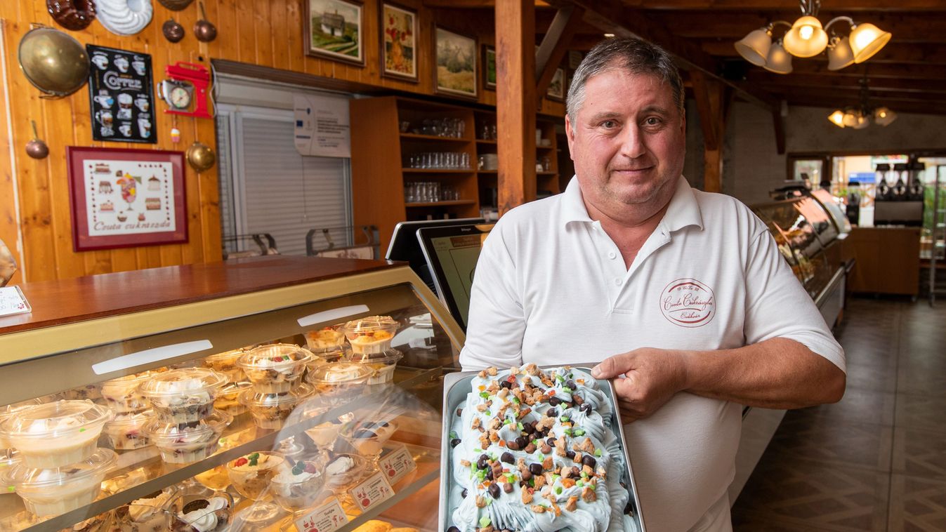 Fehércsokoládés, mascarpone sajtos, vattacukros ízvilág, változatos szóratok