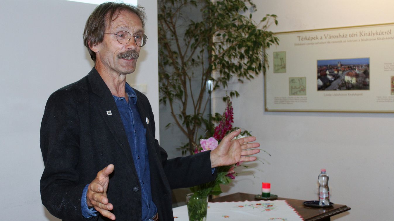 A magyar katona halhatatlan dicsőségének emlékműve Székesfehérváron (galéria)