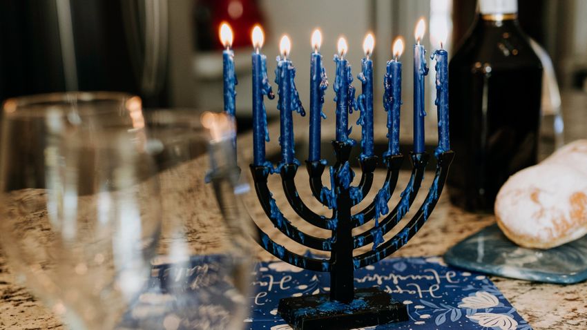 FEOL – Feol Podcast: Ismerjék meg a zsidó közösség év végi ünnepeit