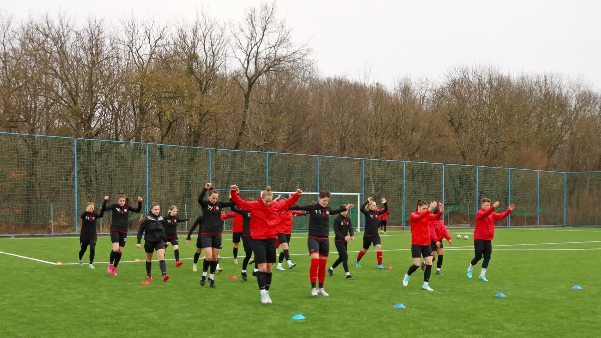 Csákváron készül a tavaszi idényre az FK Csíkszereda női csapata