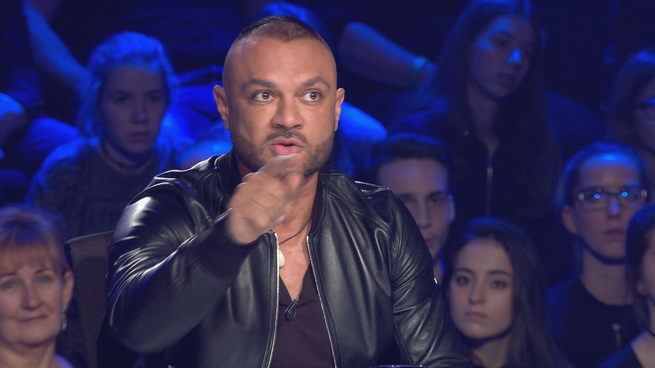 Gáspár Laci 8 milliós órájával dicsekszik