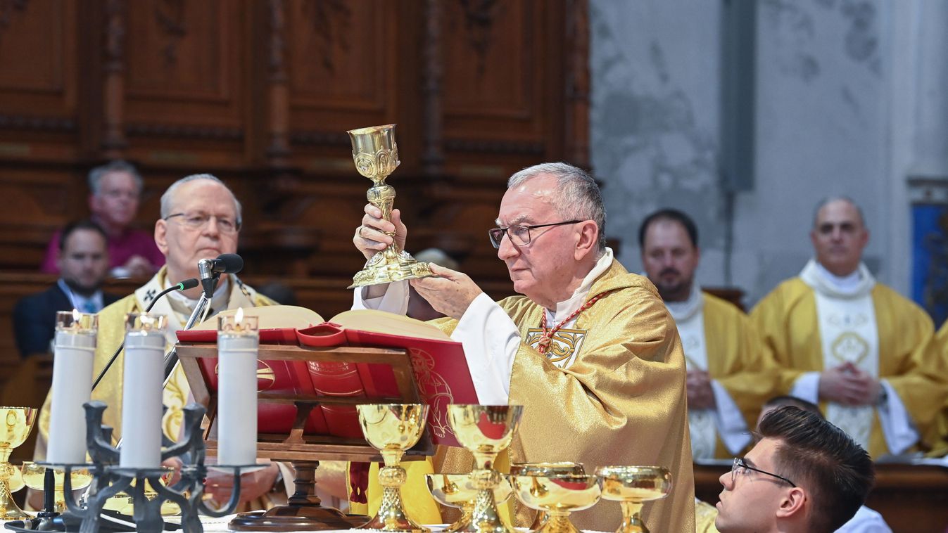 Pietro Parolin, Secretary of State of the Holy See, gave the Holy Mass in the Esztergom Basilica