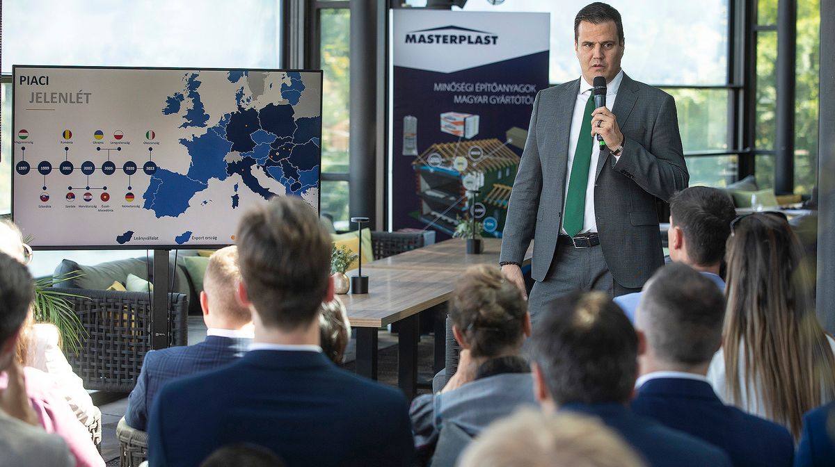 Sárszentmihályi Masterplast