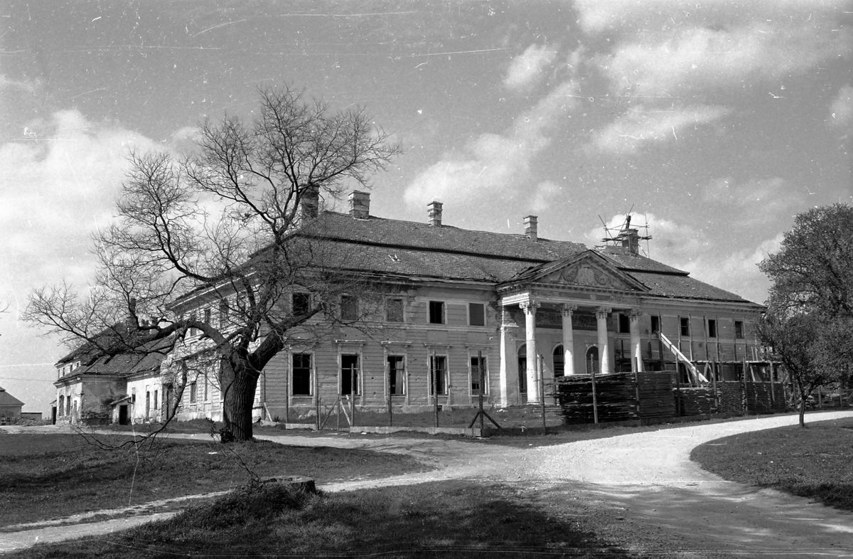 Cziráky-kastély.