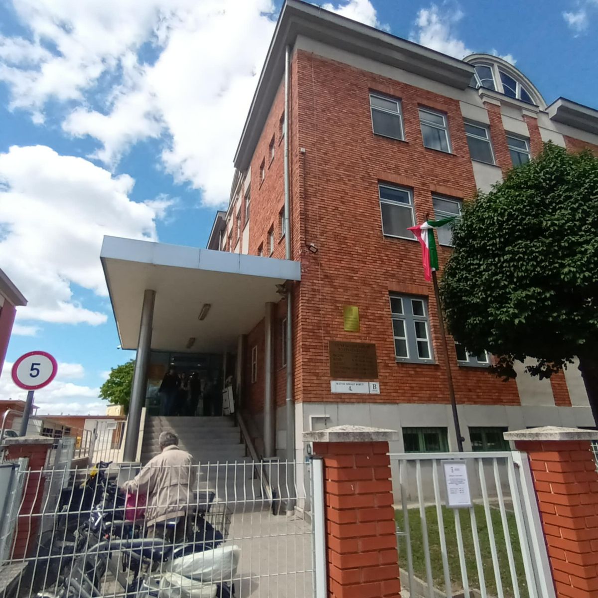 Kedden jár le az szja-bevallás határideje
