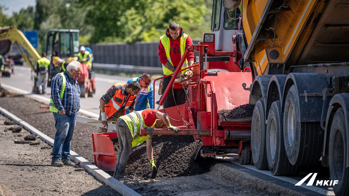 Forgalomkorlátozásra is számítani kell a gyorsabb haladás érdekében a jövőben. Az M7-es autópályán extrém változás van születőben.
