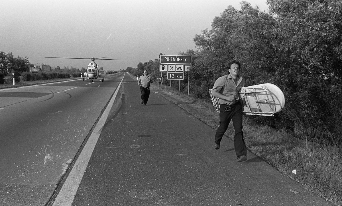 Már a kezdetek kezdete óta történnek balesetek a nagy sebesség vagy éppen a figyelmetlenségek az M7-esen, így gyakran száll le a mentőhelikopter