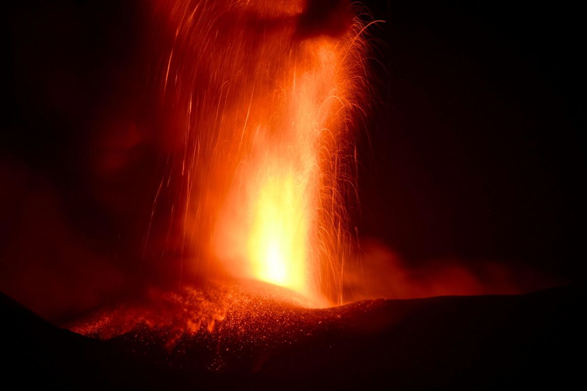 Az Etna kitörése földrengéssorozatot indított a környéken