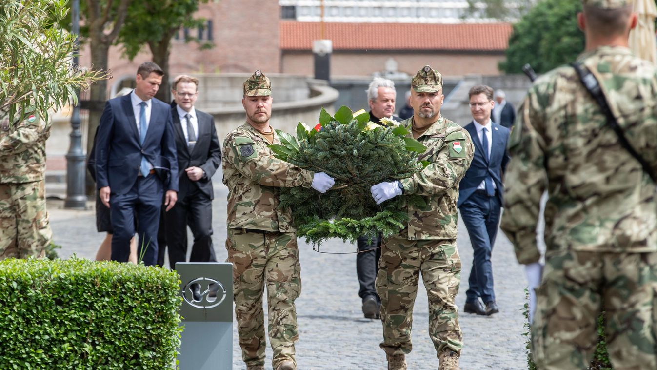A második világháború áldozataira emlékeztek városszerte (képek)
