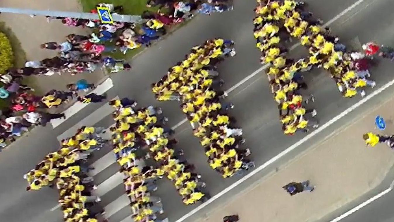 Tour de Hongrie: fantasztikus élőképekkel rajtolt a mezőny, Filutás rappelt – fotókkal