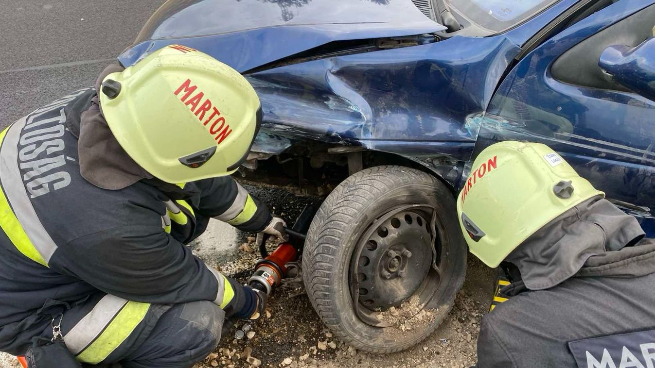 Újabb hatalmas baleset történt az M6-oson (helyszíni fotók)