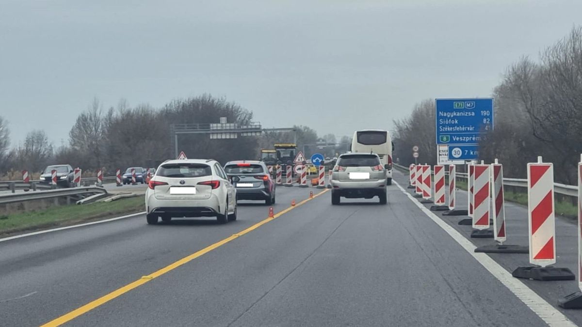 Terelést építenek, korlátozást vezetnek be az M7-es autópálya több megyei pontján. Mutatjuk a részleteket!