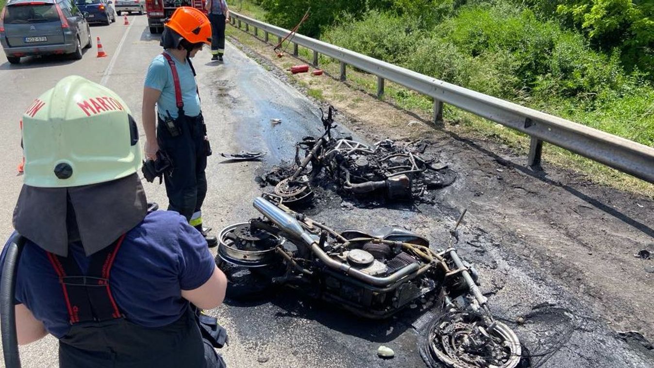 Brutális baleset, égő motorok és újraélesztés miatt is riasztották a hatóságokat - fotók