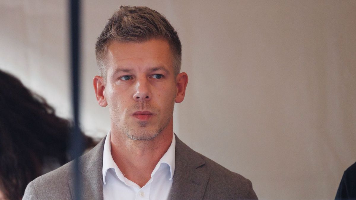 Folytatódik a vizsgálat Magyar Péter gyanús tőzsdei ügyletével összefüggésben