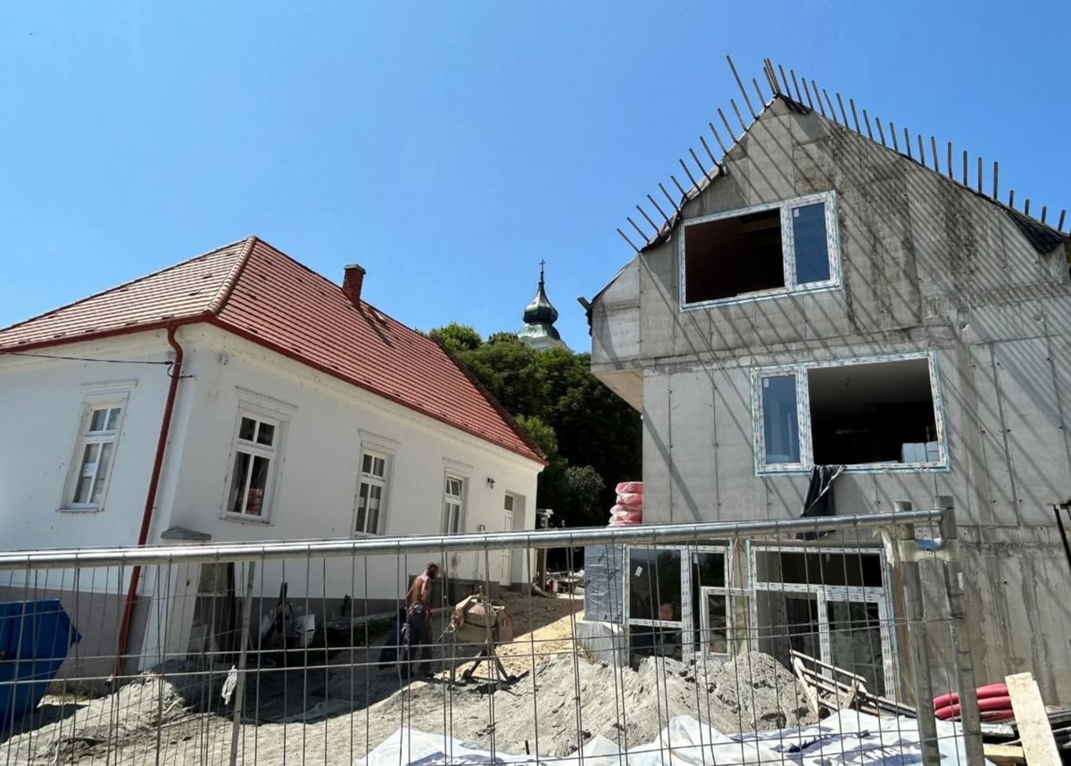 A most készülő evangélikus óvoda tavaly ősz óta emelkedett ki mély munmkagödörből