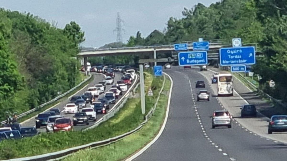 Most érkezett: káosz és dugó az M7-esen, aki teheti, kerüljön