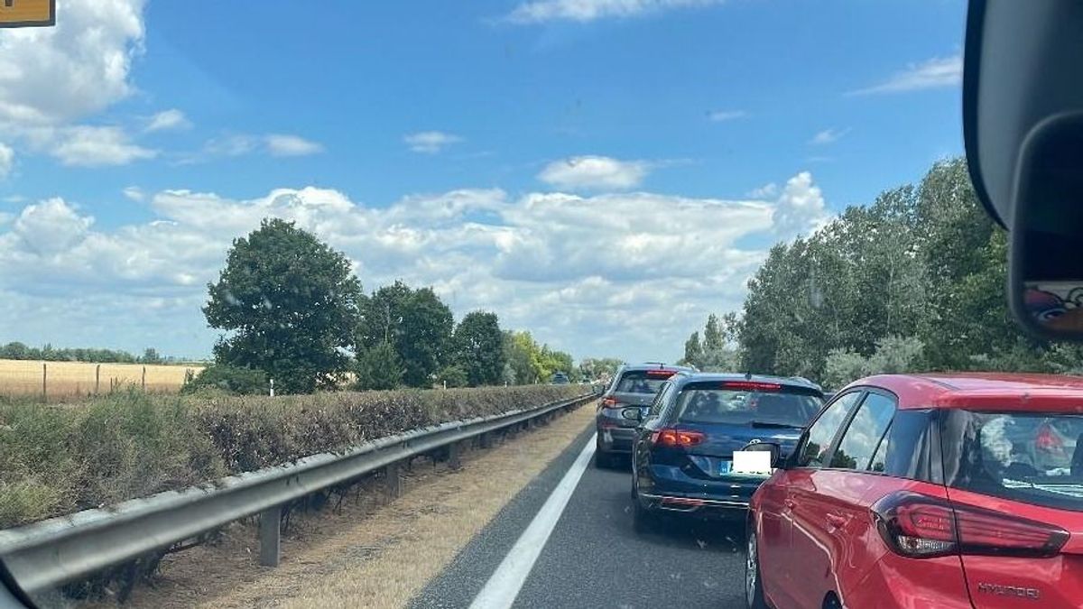 Most érkezett: Dugul az M7-es Székesfehérvárnál
