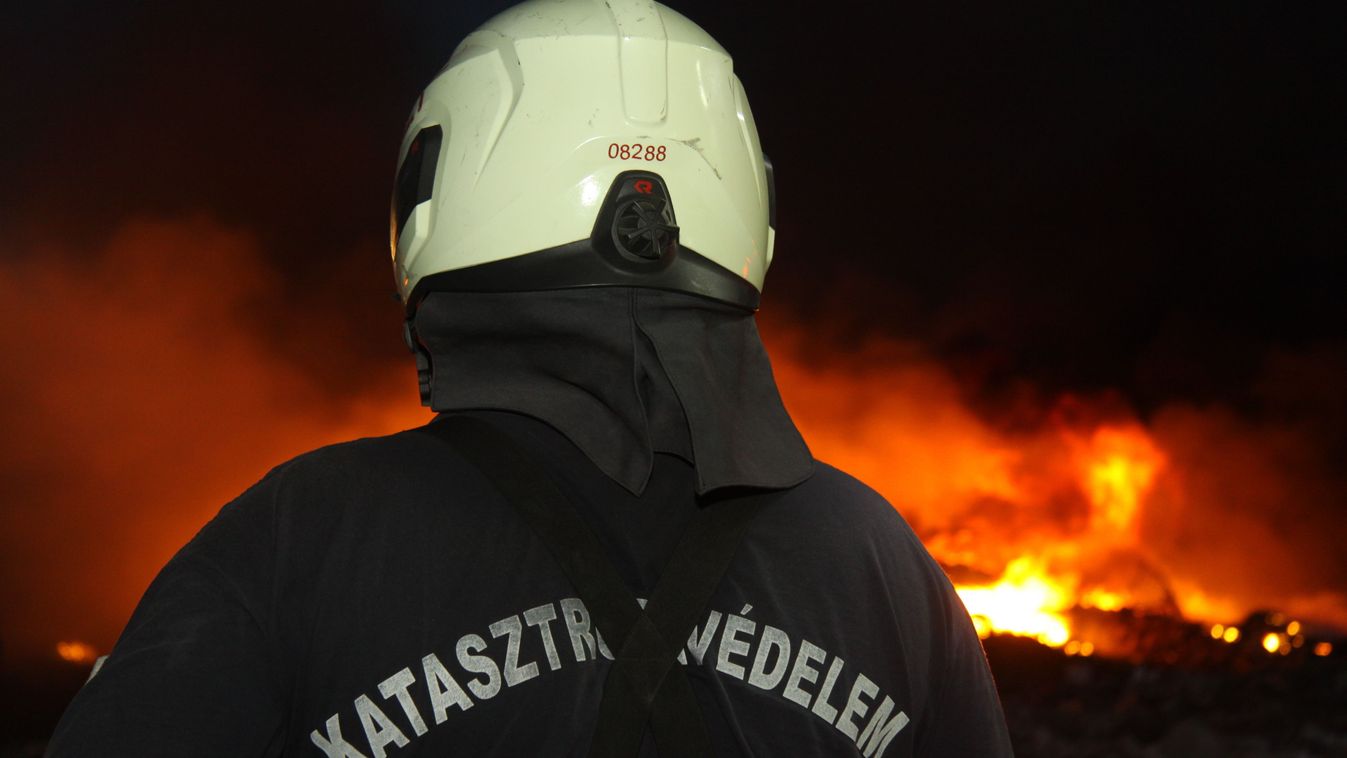 Teljes sokk: Pusztító lángok Fehérváron, tragédia az utakon - helyszíni fotók