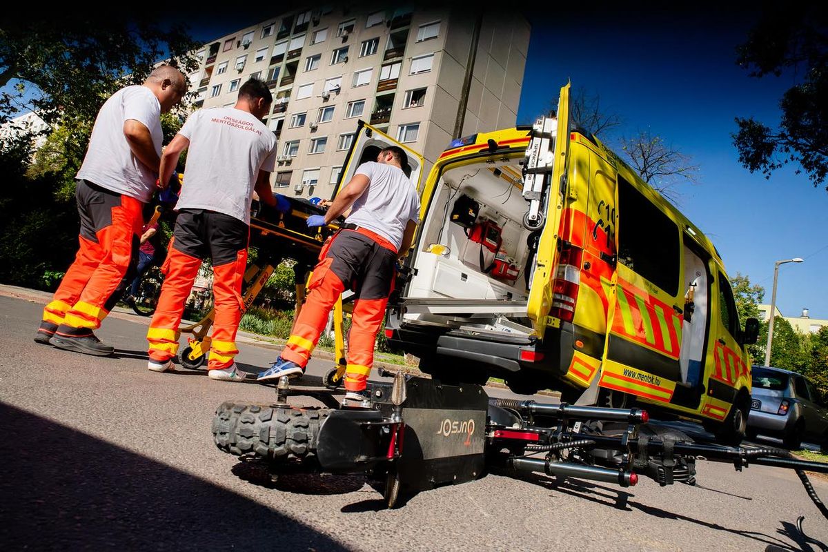 Riasztó számok! A statisztikák szerint drasztikusan megnőtt a rolleres balesetek száma. A rendőrség és a mentő is figyelmeztet.