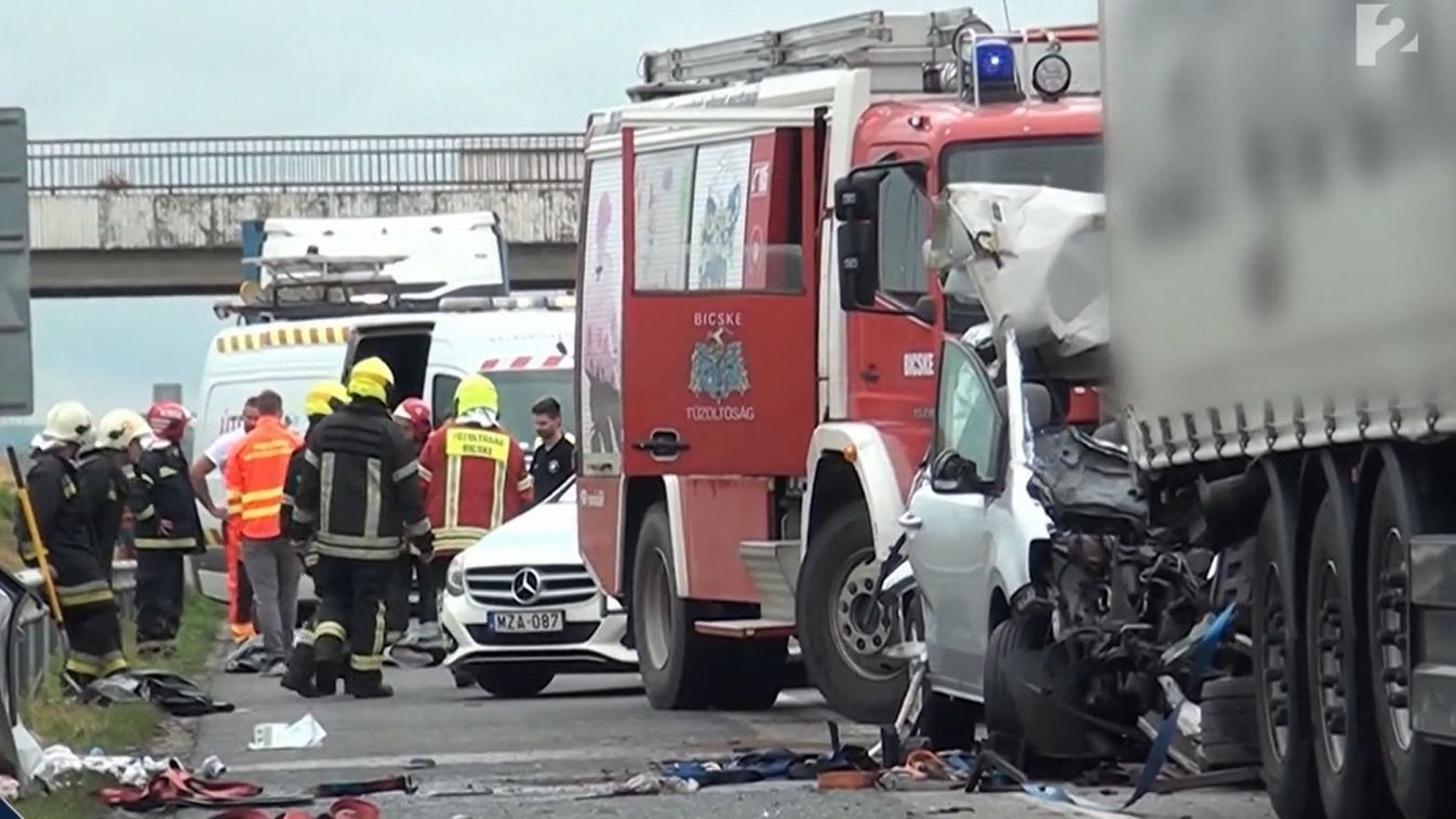 Újabb drámai részletek derültek ki az M1-esen történt horrorbalesetről - videó