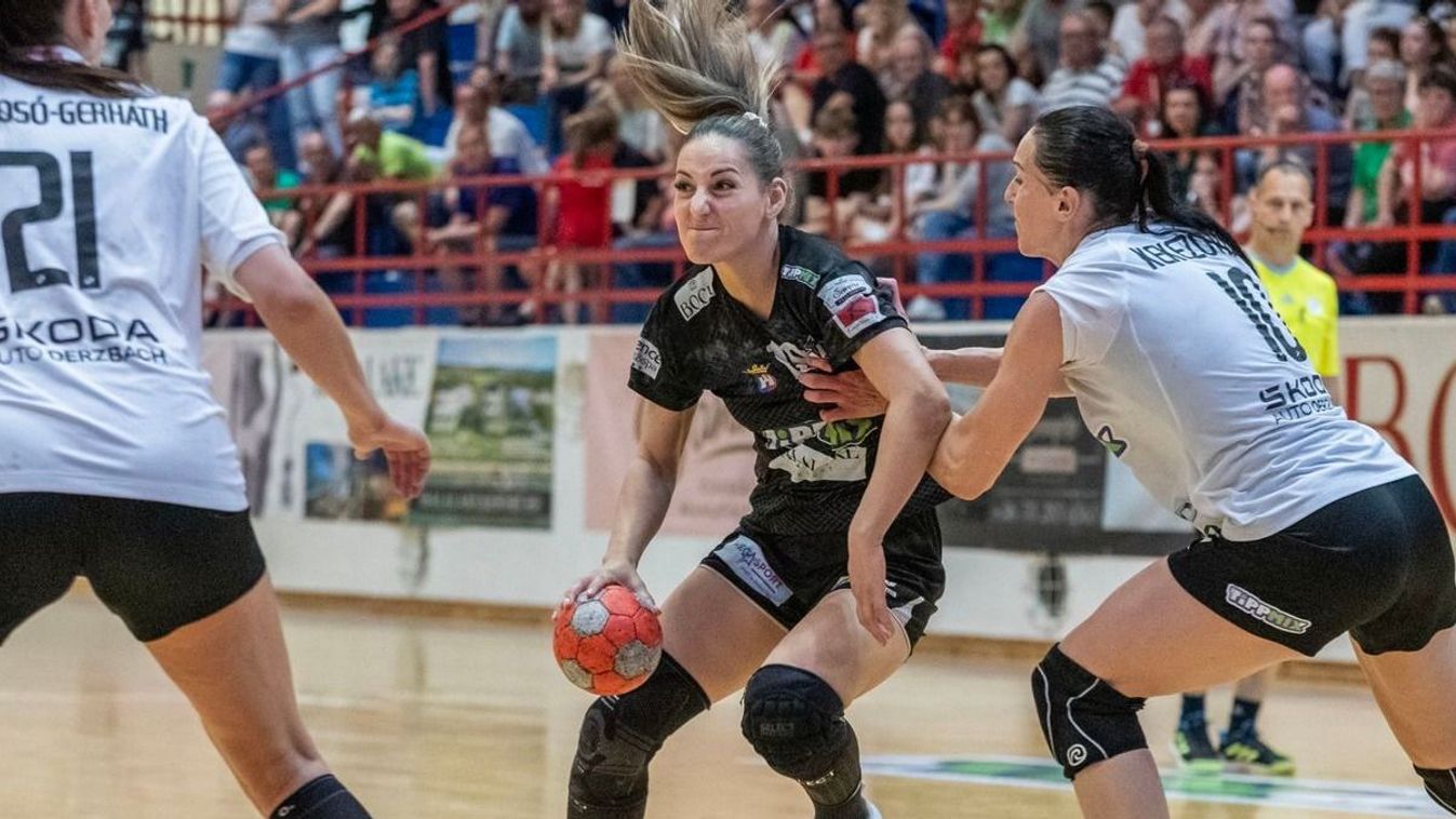 A DVSC ellen kezdenek a lányok