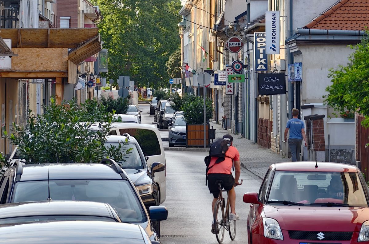 Az ominózus Távirda utca, ahol a meztelen nő sétált